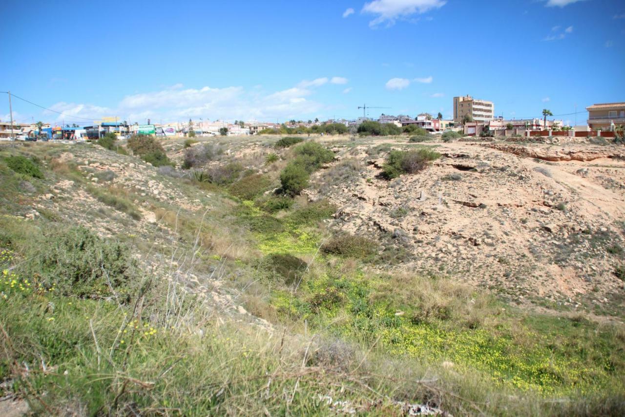Bungalow Frente Al Mar Torrevieja Exteriör bild