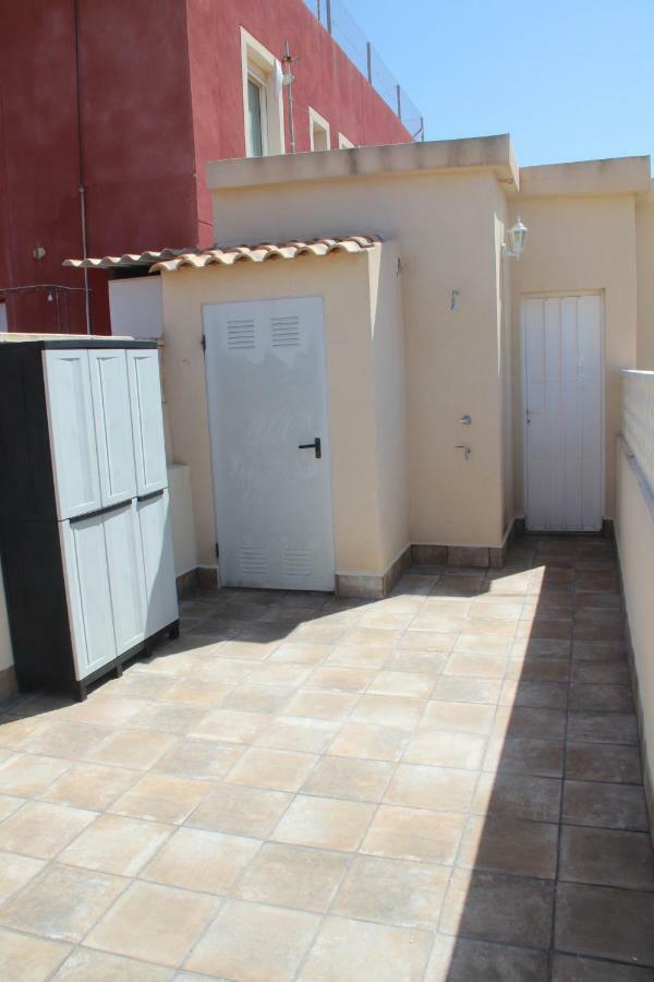 Bungalow Frente Al Mar Torrevieja Exteriör bild